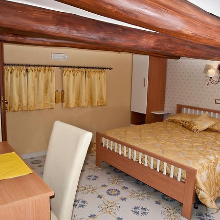 Bed and Breakfast Olimpo Degli Dei Neapol Zewnętrze zdjęcie